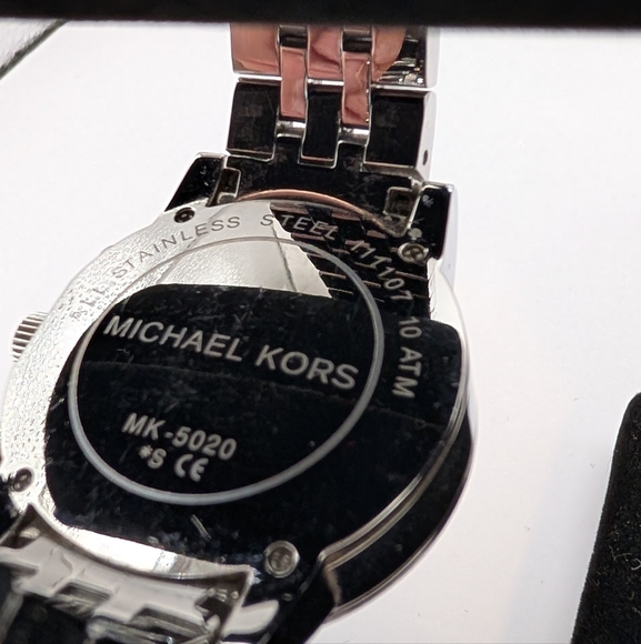 MICHAEL KORS Watch Stainless Steel with Rhinestone and Mother of Pearl on Face - Picture 7 of 9